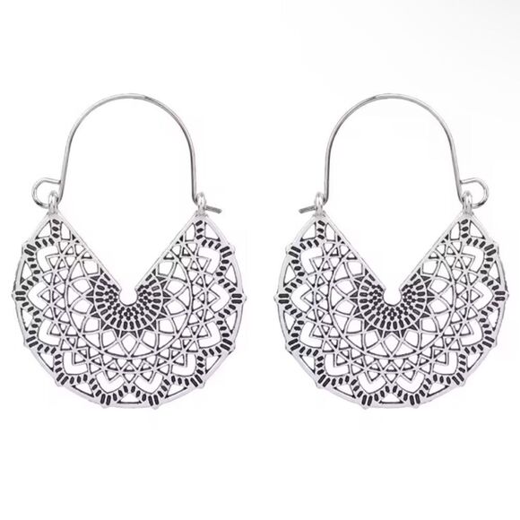 Silver hoop earrings A238 - Picture 1 of 2